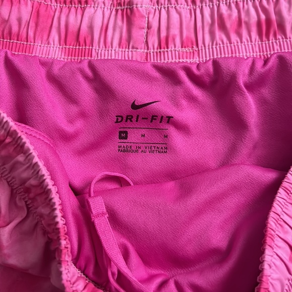 Nike pink dri-fit medium athletic shorts - Picture 2 of 2